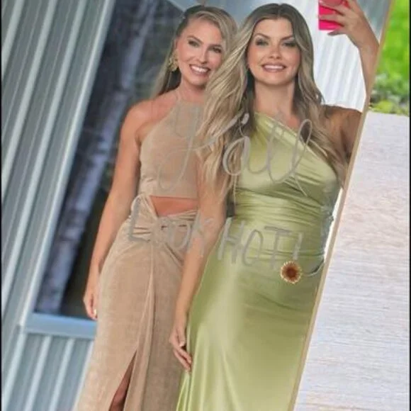 Petal & Pup Scarlette Maxi Dress Gold - Picture 6 of 6